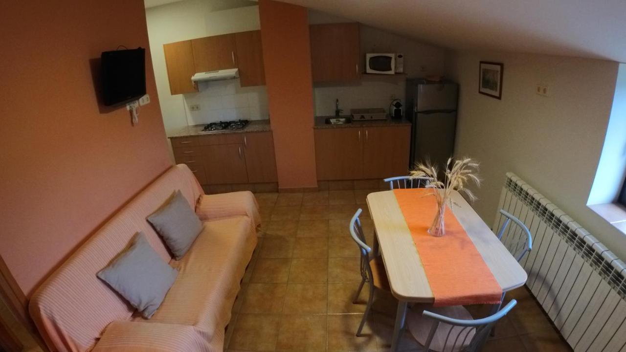 Castell De Ceuro. Hotel Rural Ogern 外观 照片
